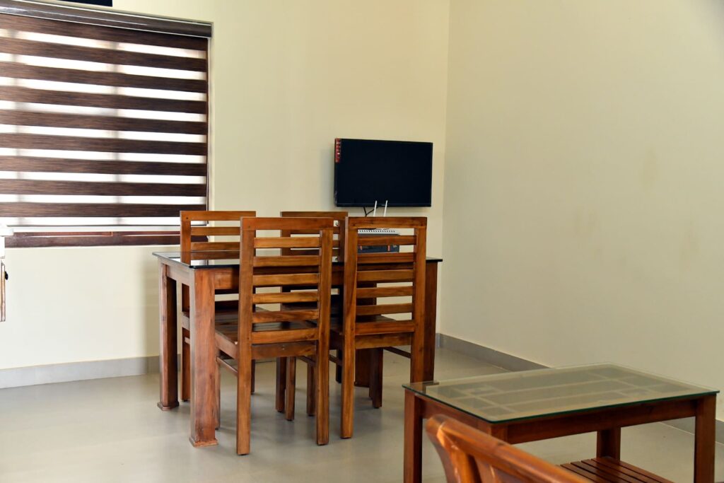 beautiful-dinning-space-with-tv-watching-facility